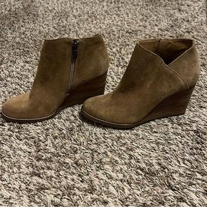 Lucky brand wedges